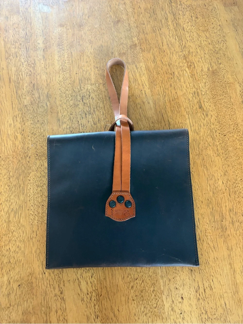 Saddleback, leather company, messenger bag